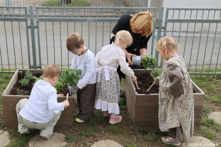 Čarobne zgodbe slovenskih vasi  (33)